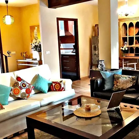 Casa Con Encanto Y Jardin * Cordoba