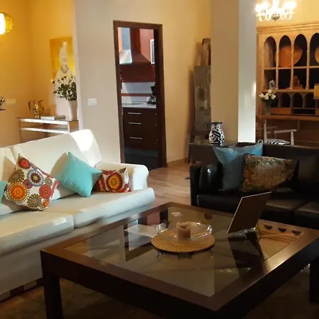 Casa Con Encanto Y Jardin Cordoba