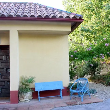 Casa Con Encanto Y Jardin * Cordoba