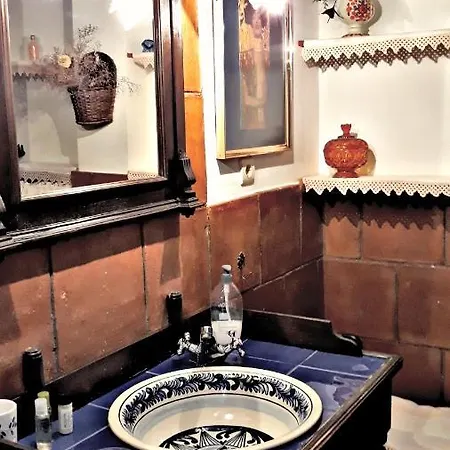 Casa Con Encanto Y Jardin * Cordoba